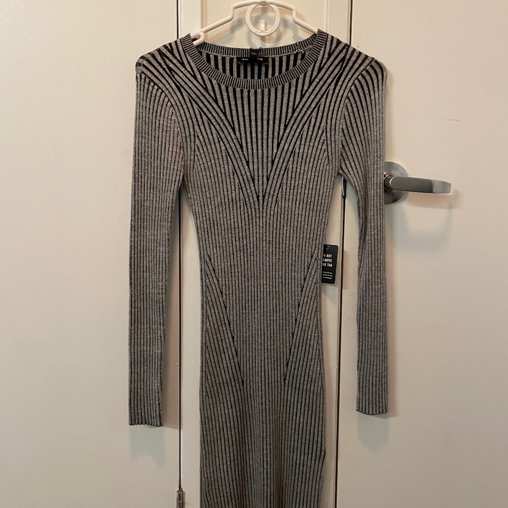 Fitted black/grey dress